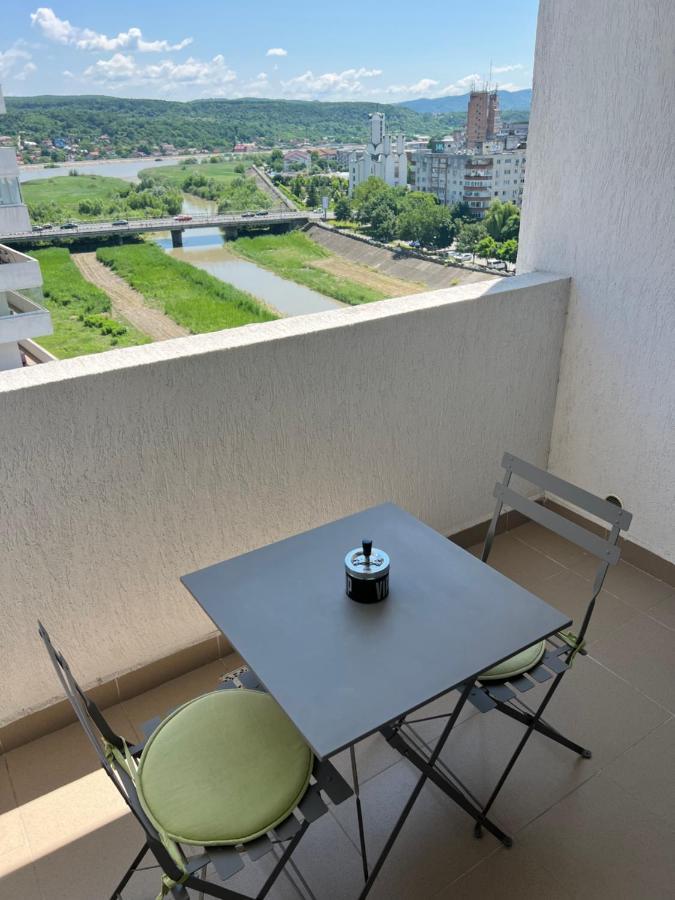 The Bliss Apartman Râmnicu Vâlcea Kültér fotó
